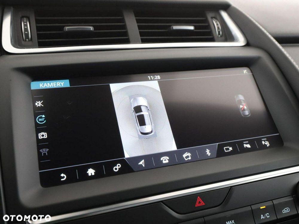 Jaguar E-Pace P200 AWD R-Dynamic HSE - 25