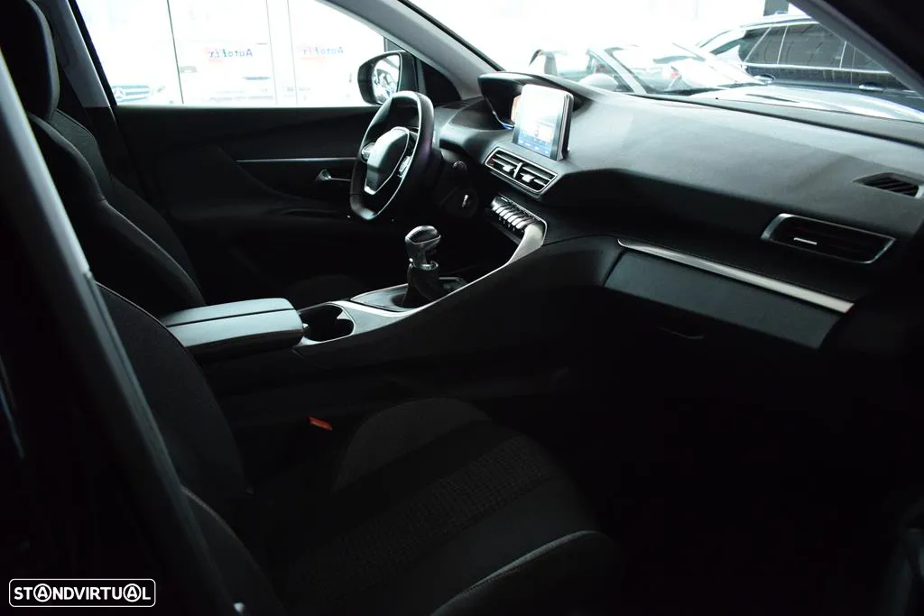 Peugeot 3008 1.5 BlueHDi Active - 43