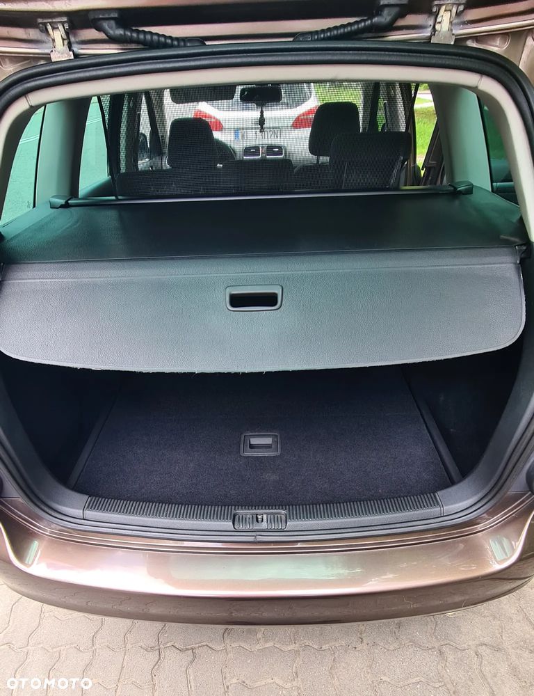 Volkswagen Golf 1.6 TDI DPF Style - 17
