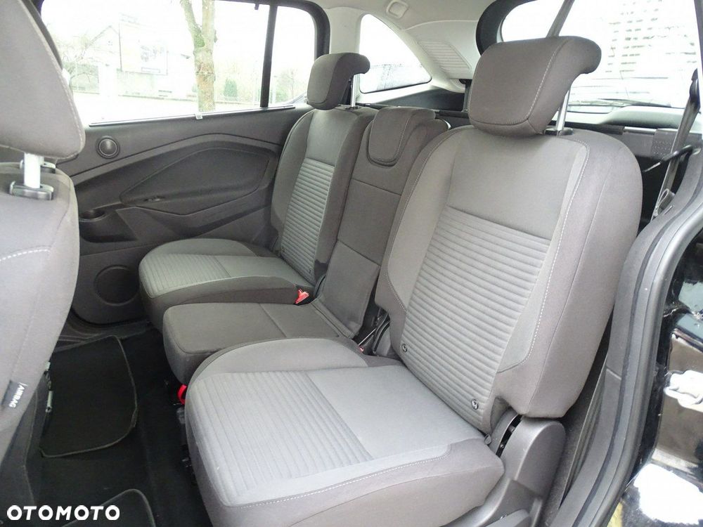 Ford Grand C-MAX - 26