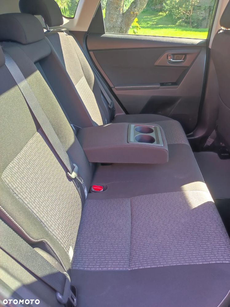 Toyota Auris 1.6 Premium Comfort - 5