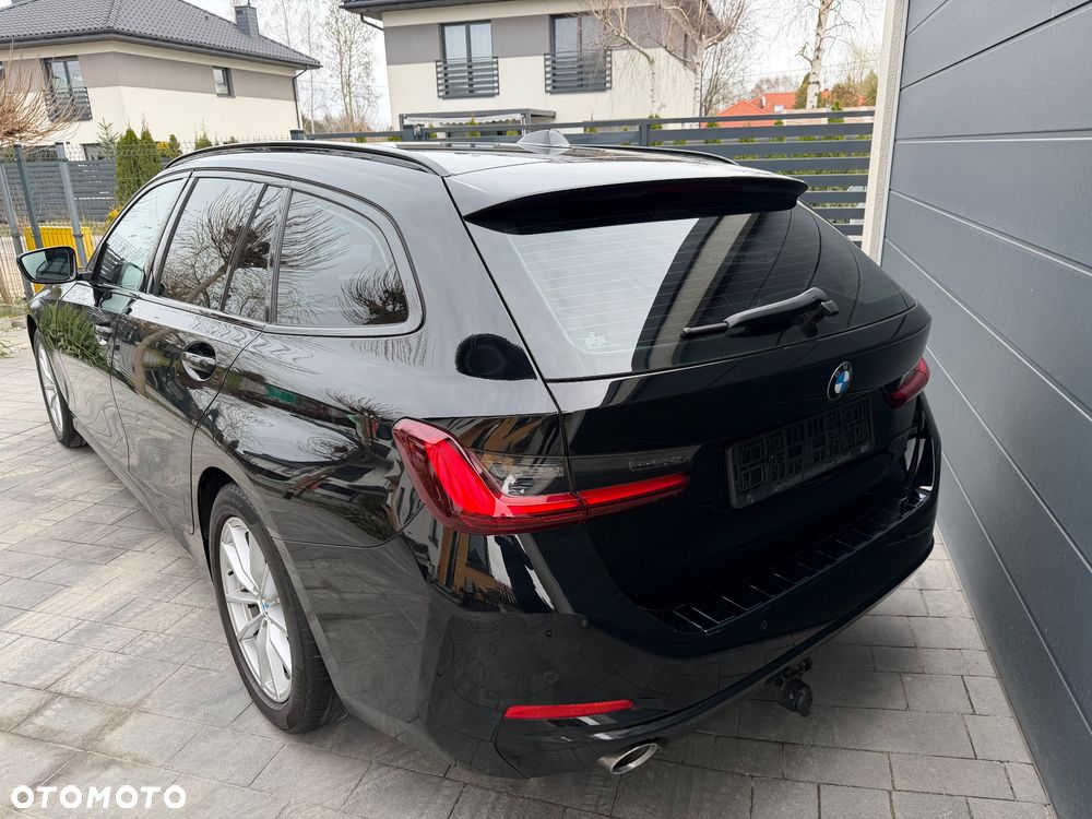 BMW Seria 3 316d MHEV Sport Line - 9