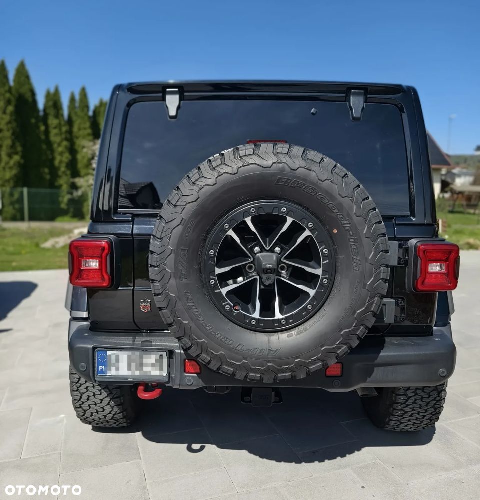 Jeep Wrangler - 8