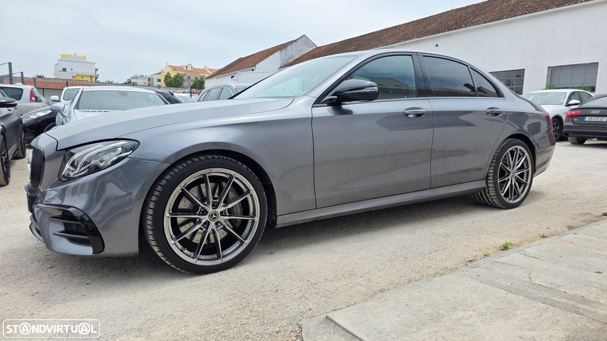 Mercedes-Benz E 350 e AMG - 7