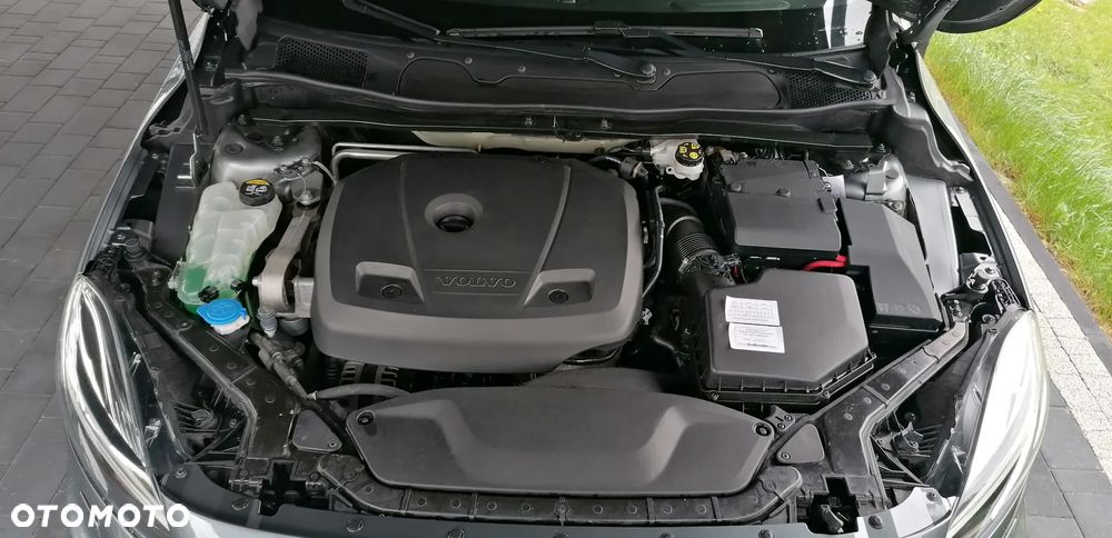 Volvo V40 T3 Drive-E R-Design Momentum - 28