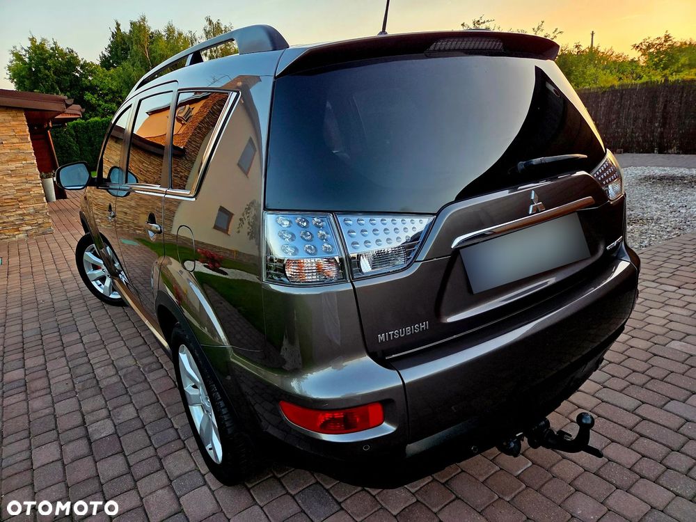 Mitsubishi Outlander - 3