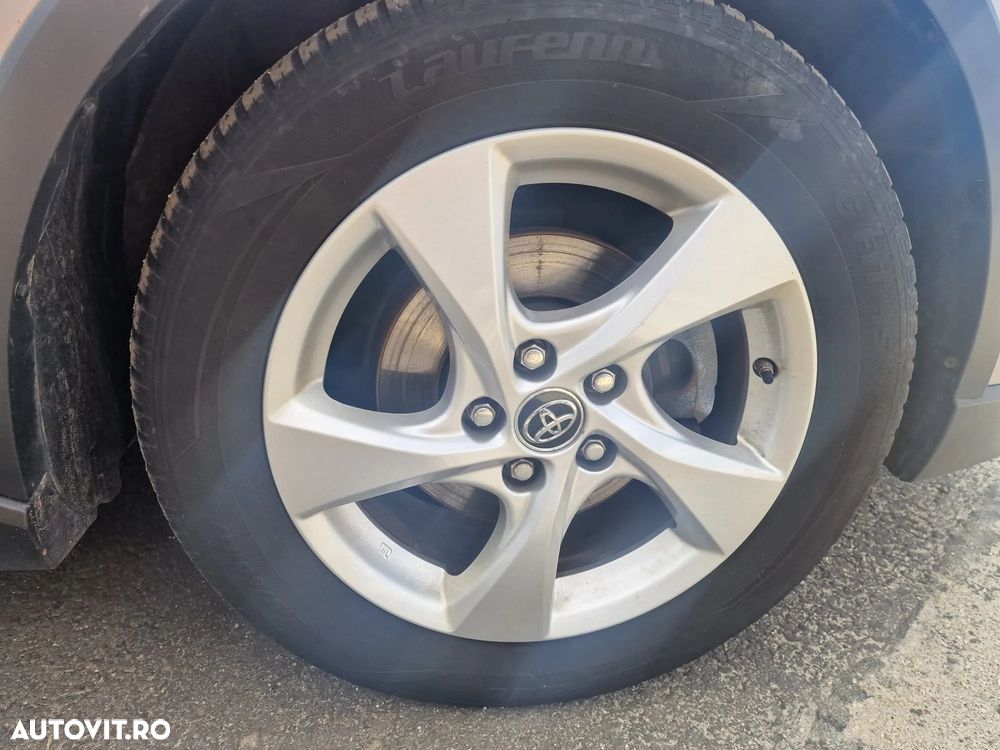 Toyota C-HR 1.8 HSD 4x2 CVT C-enter - 13