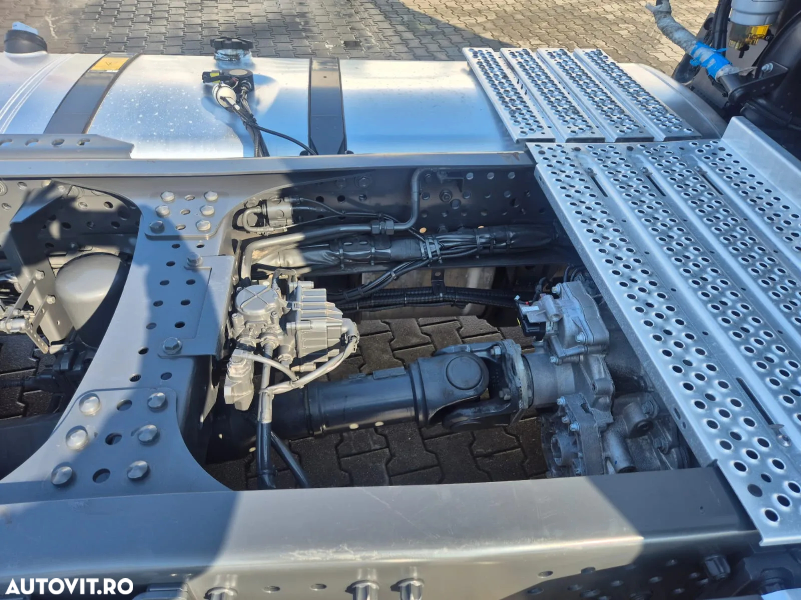Mercedes-Benz Actros 1845 LS - 9