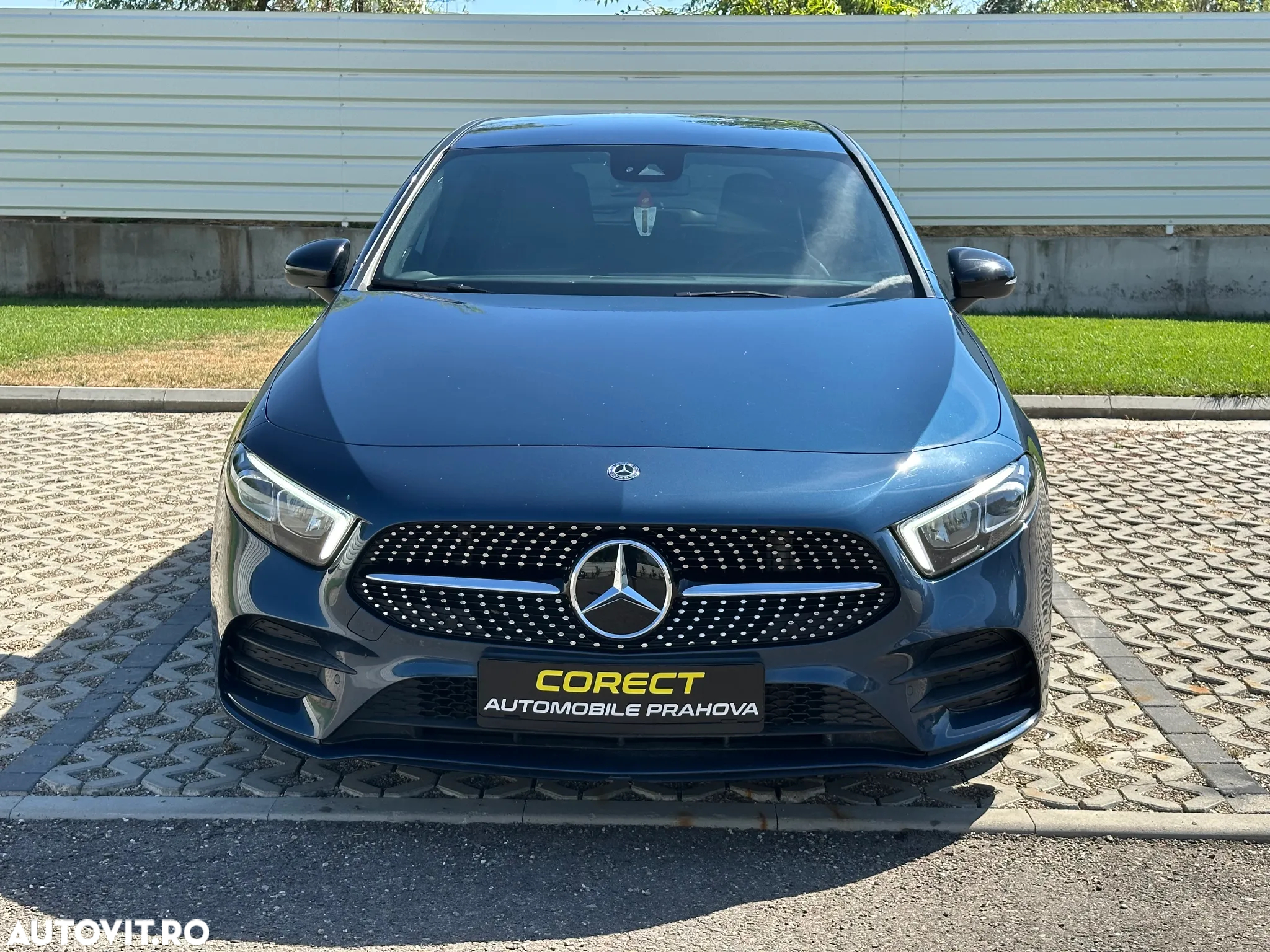 Mercedes-Benz A - 9