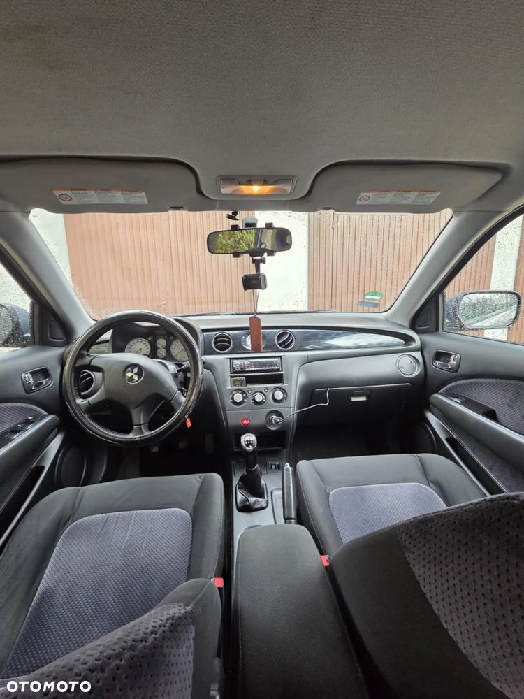 Mitsubishi Outlander 2.0 Comfort 4WD - 3