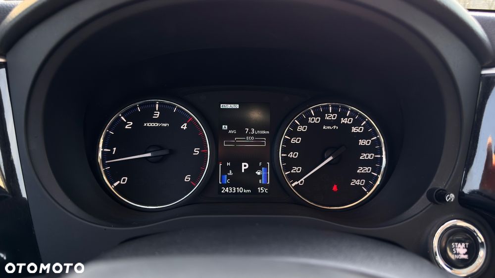 Mitsubishi Outlander 2.2 DI-D 4WD Automatik Plus - 16