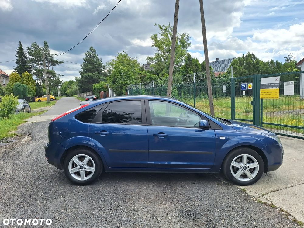 Ford Focus 1.8 FF Ghia - 5