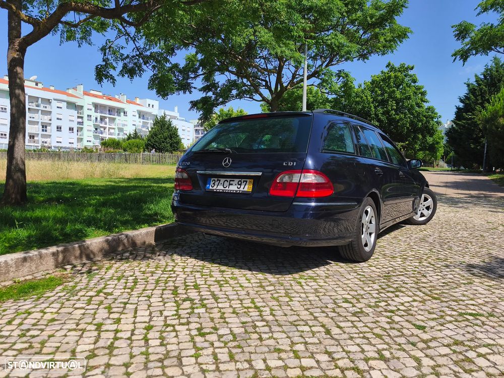 Mercedes-Benz E 300 BLUETEC Avantgarde - 2