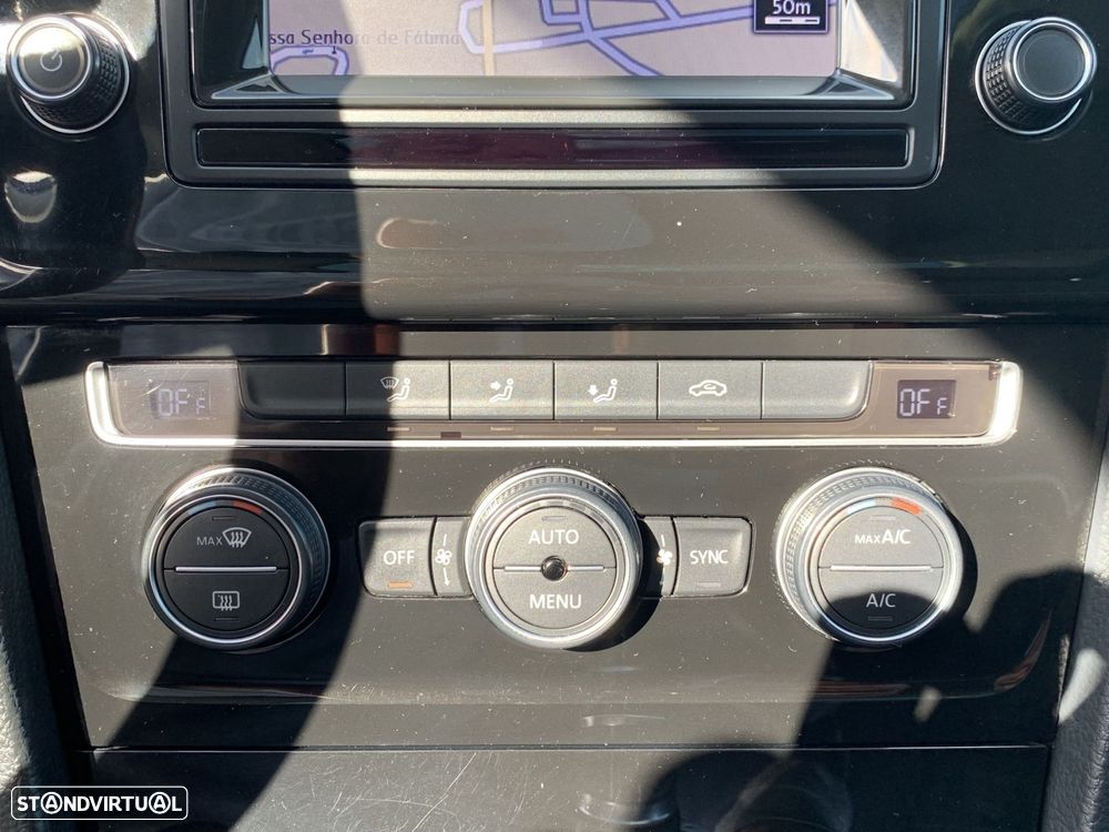 VW Golf 1.6 TDi R-Line - 27