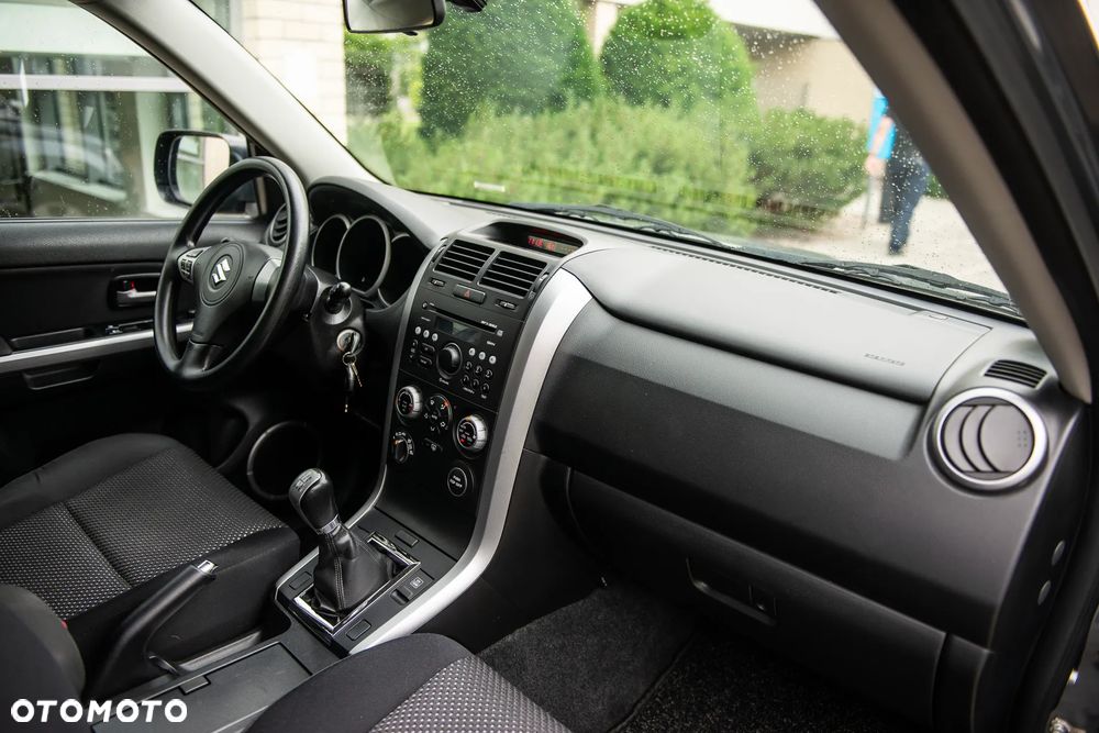Suzuki Grand Vitara 1.9 DDiS Comfort - 22