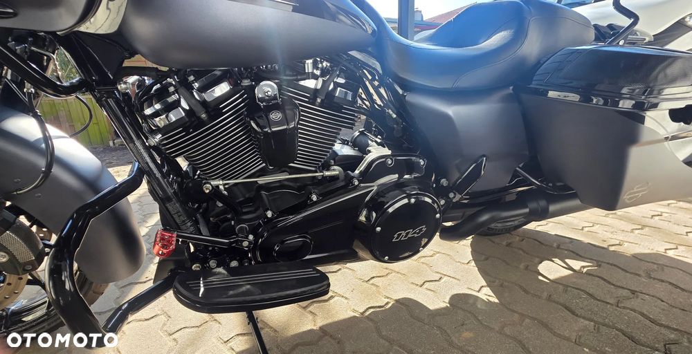 Harley-Davidson Touring Road Glide - 5