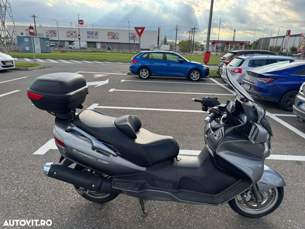 Suzuki AN 650 Burgman - 12