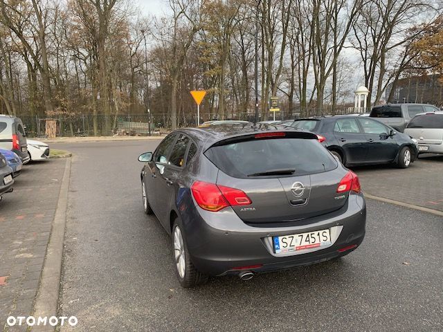Opel Astra - 4