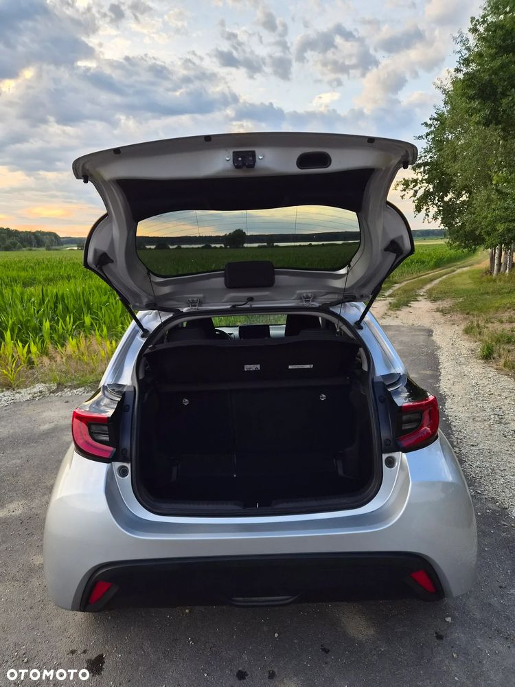 Toyota Yaris 1.5 Comfort - 16