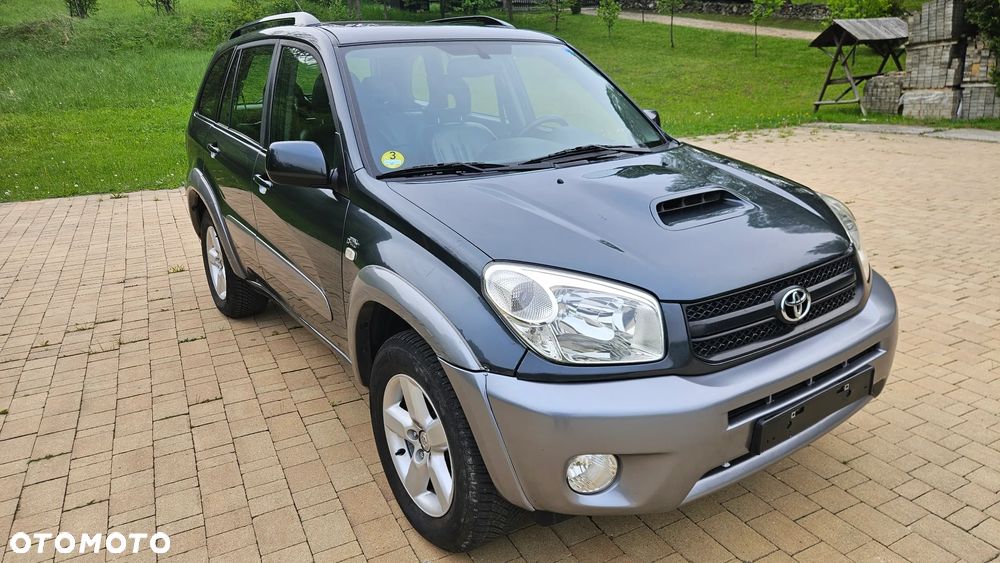 Toyota RAV4 D-4D 4x4 - 4