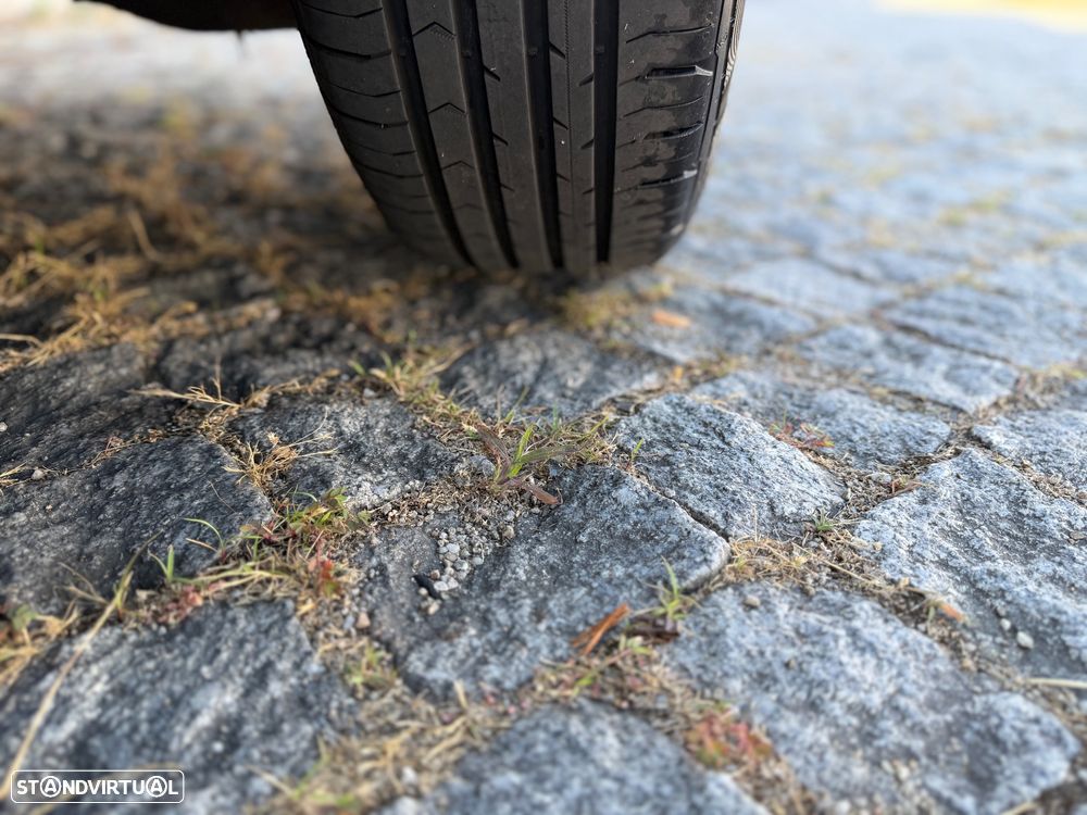 Kia Carens 2.0 CRDi EX - 32