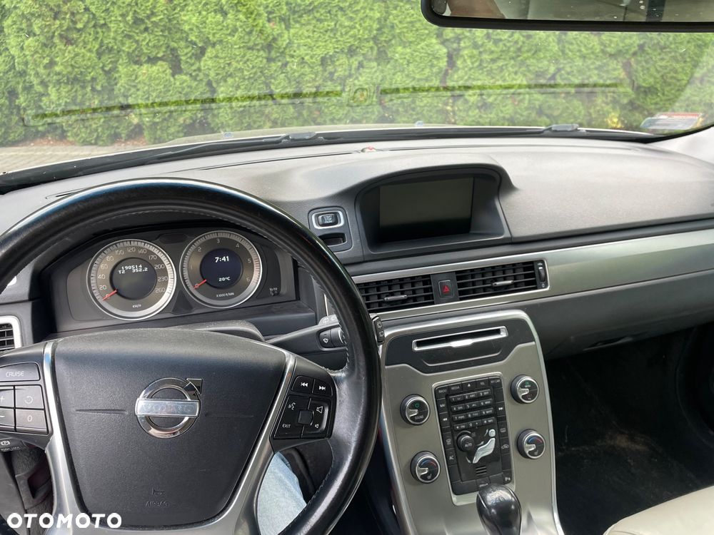Volvo V70 D3 Momentum - 7