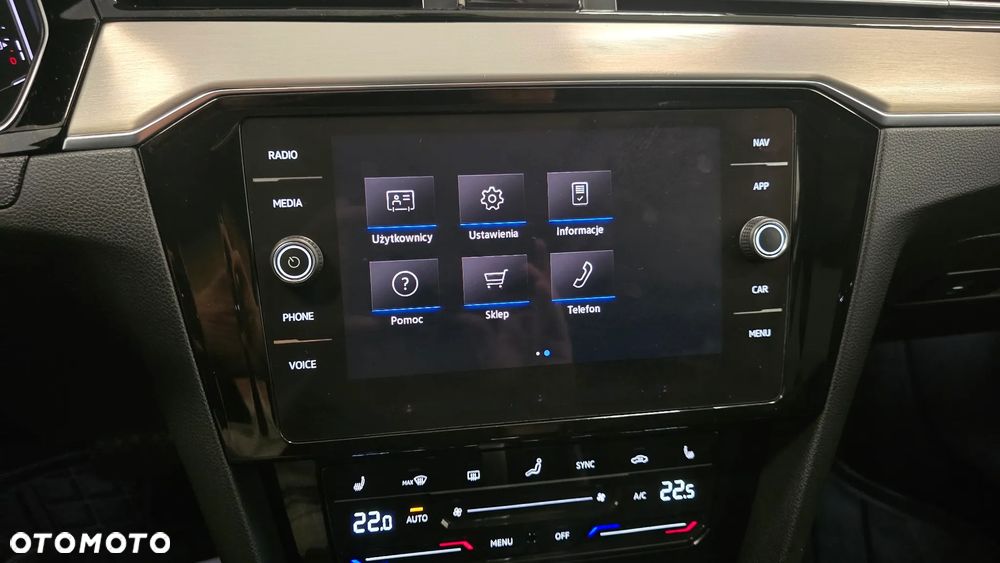 Volkswagen Passat - 26