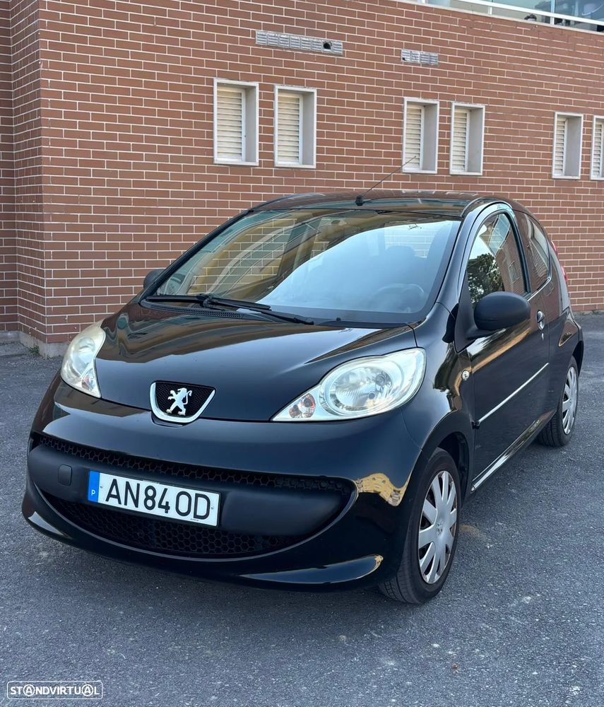 Peugeot 107 1.0 Urban Style - 1