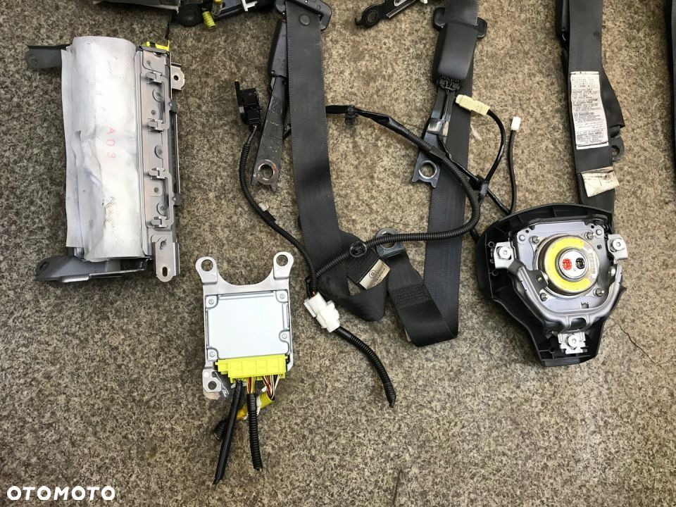 Rav4 III zestaw pasy poduszki AIRBAG modul 06 KPL - 5