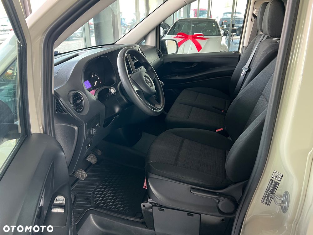 Mercedes-Benz Vito - 21