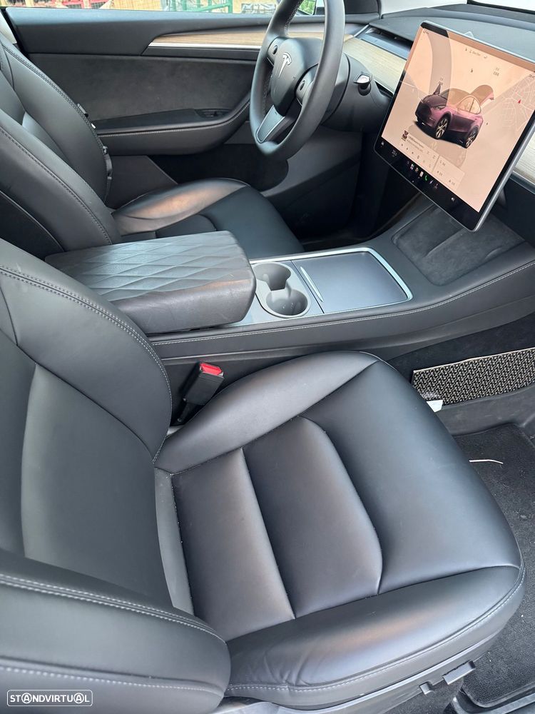 Tesla Model Y Tração Traseira — fotografia 8