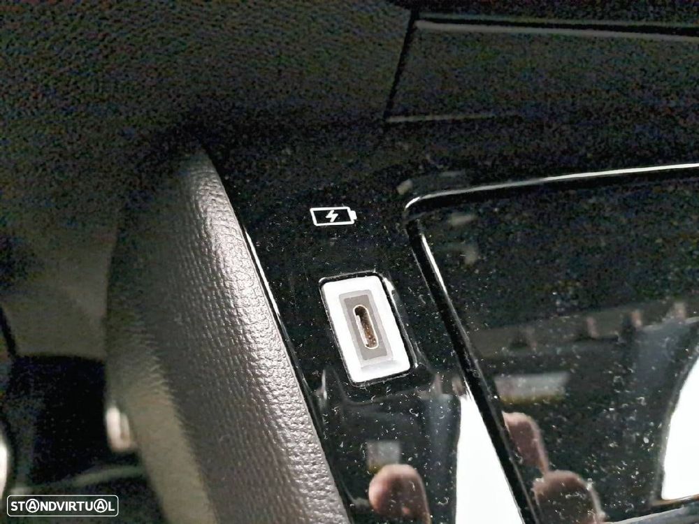 Peugeot 208 1.2 PureTech GT - 24