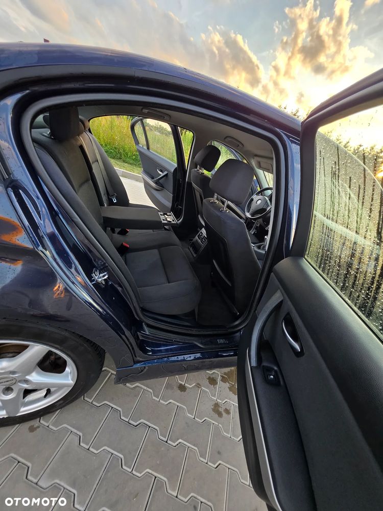 BMW Seria 3 320d - 6