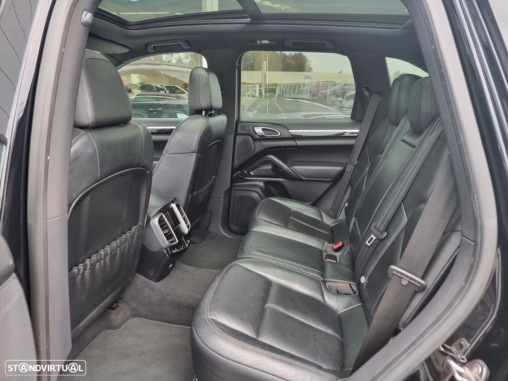 Porsche Cayenne Tiptronic S - 31