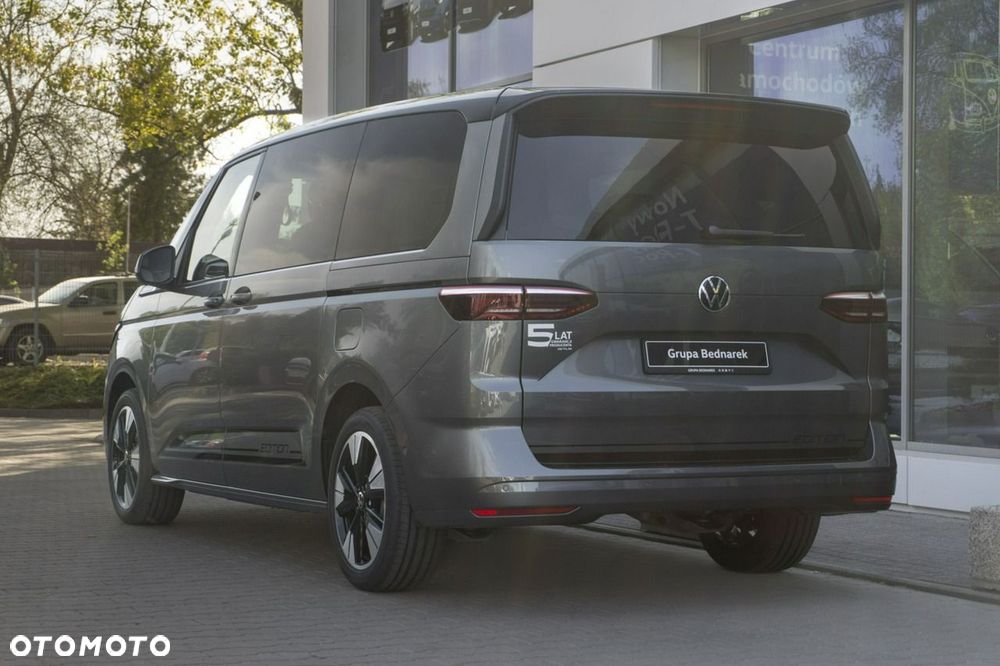 Volkswagen Multivan - 10