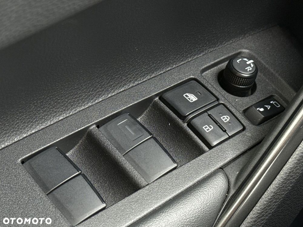 Toyota Corolla Cross - 21