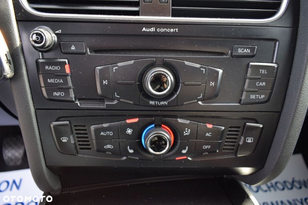 Audi A4 Limousine - 28