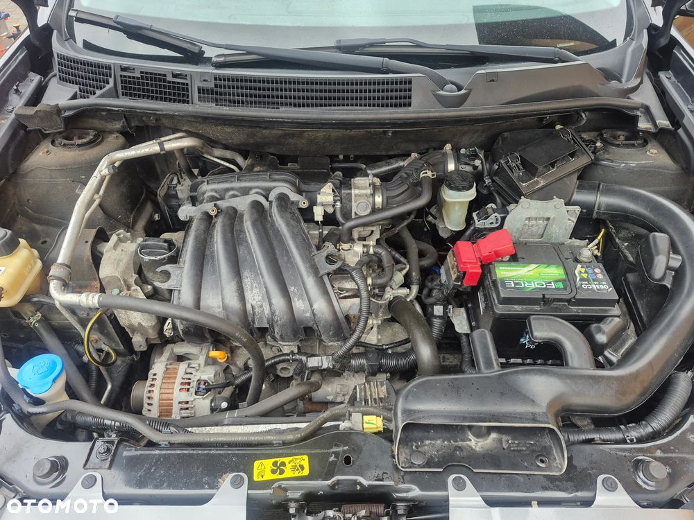 Nissan Qashqai 1.6 visia - 15