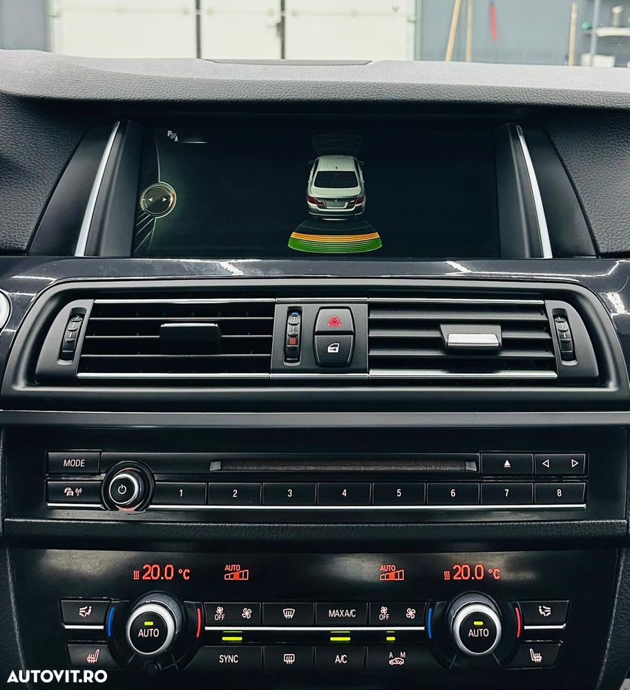 BMW Seria 5 520d Aut. Luxury Line - 26