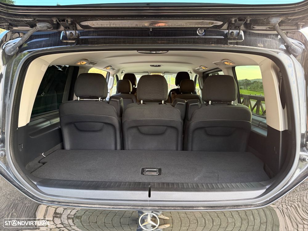 Mercedes-Benz V 220 d Extra-Longa 9G-TRONIC - 12