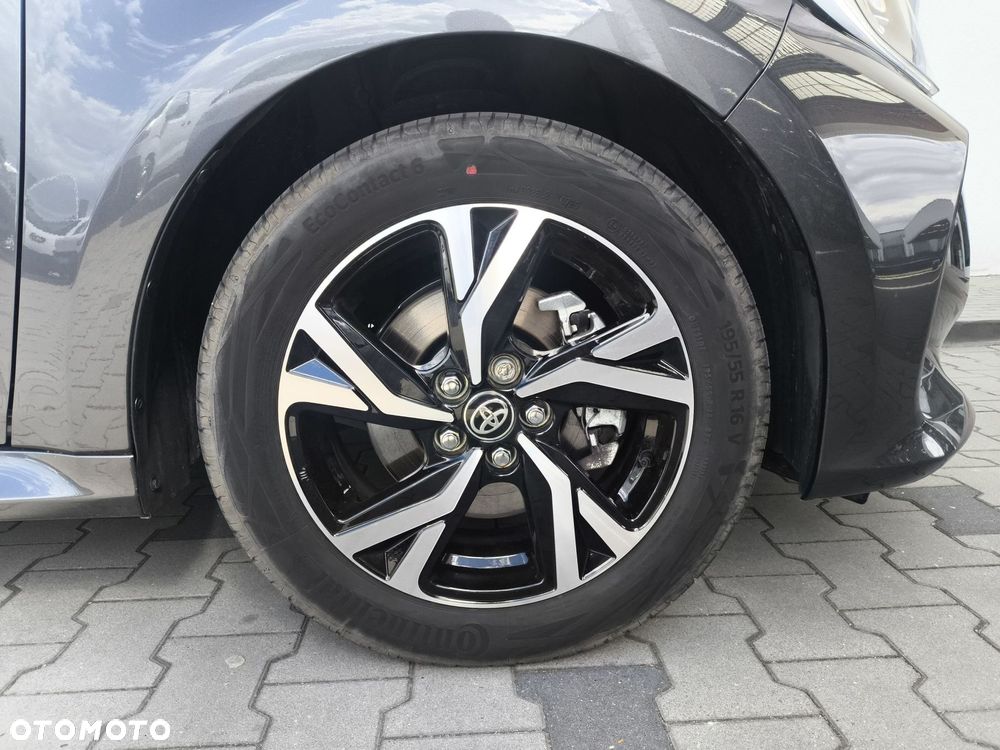 Toyota Yaris Hybrid 1.5 Style - 9