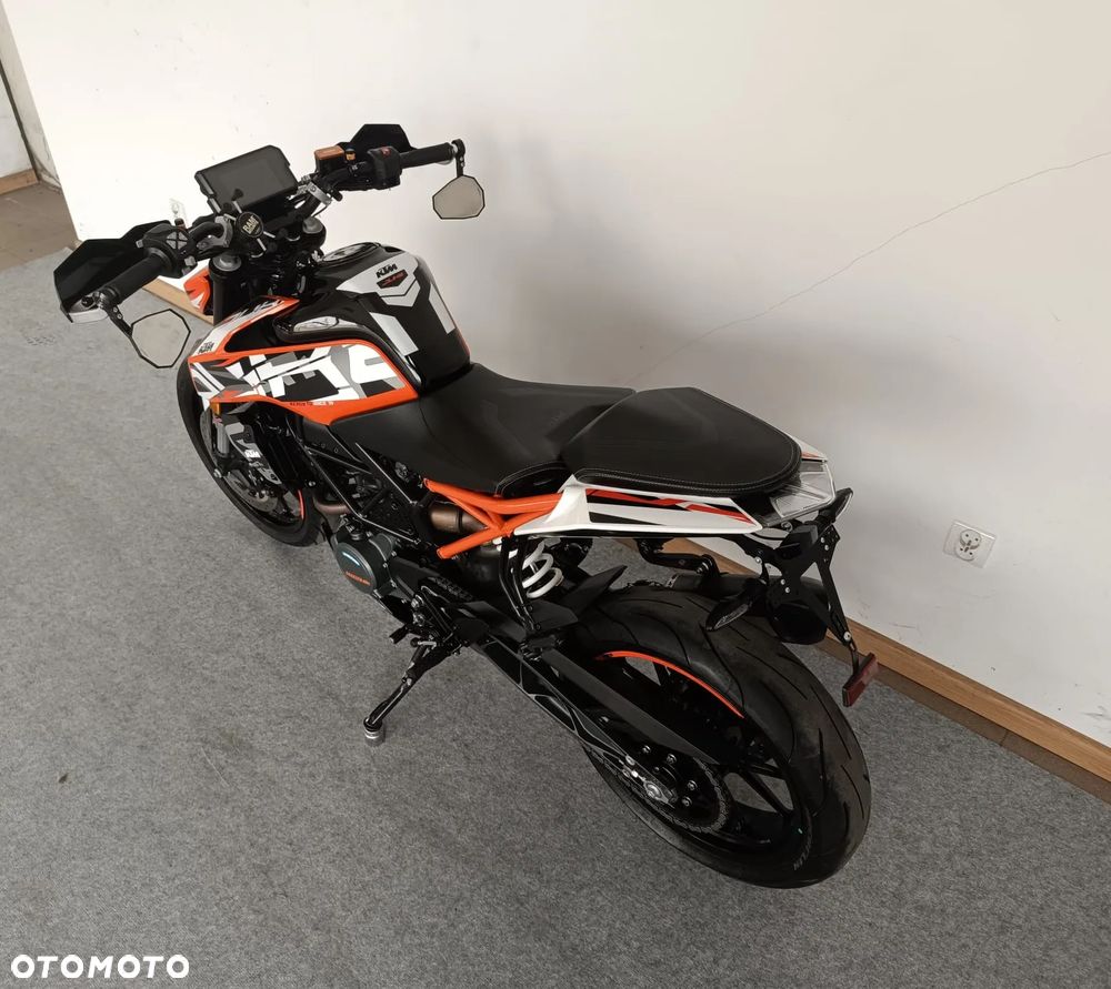 KTM Duke - 13