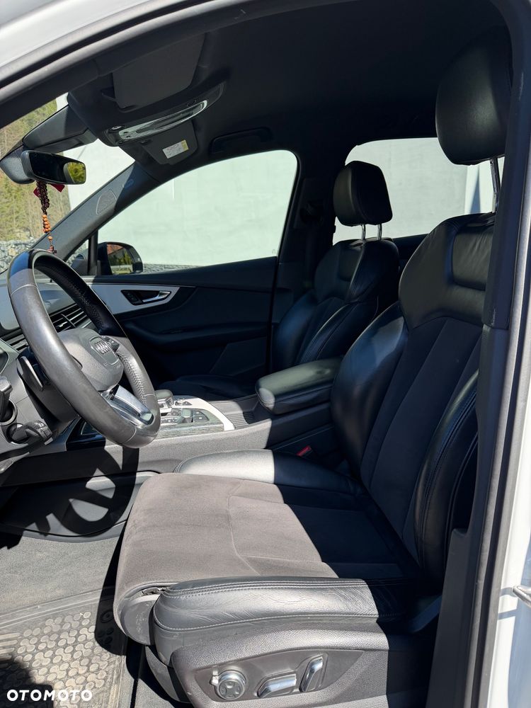 Audi Q7 - 23