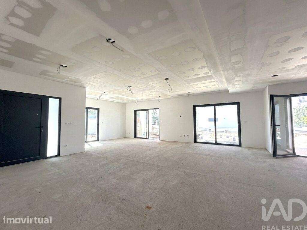 Casa / Villa T3 em Loulé (São Clemente) de 266,00 m2 - Grande imagem: 4/22