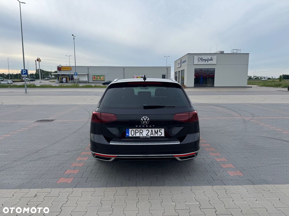 Volkswagen Passat 2.0 TDI SCR DSG Elegance - 8