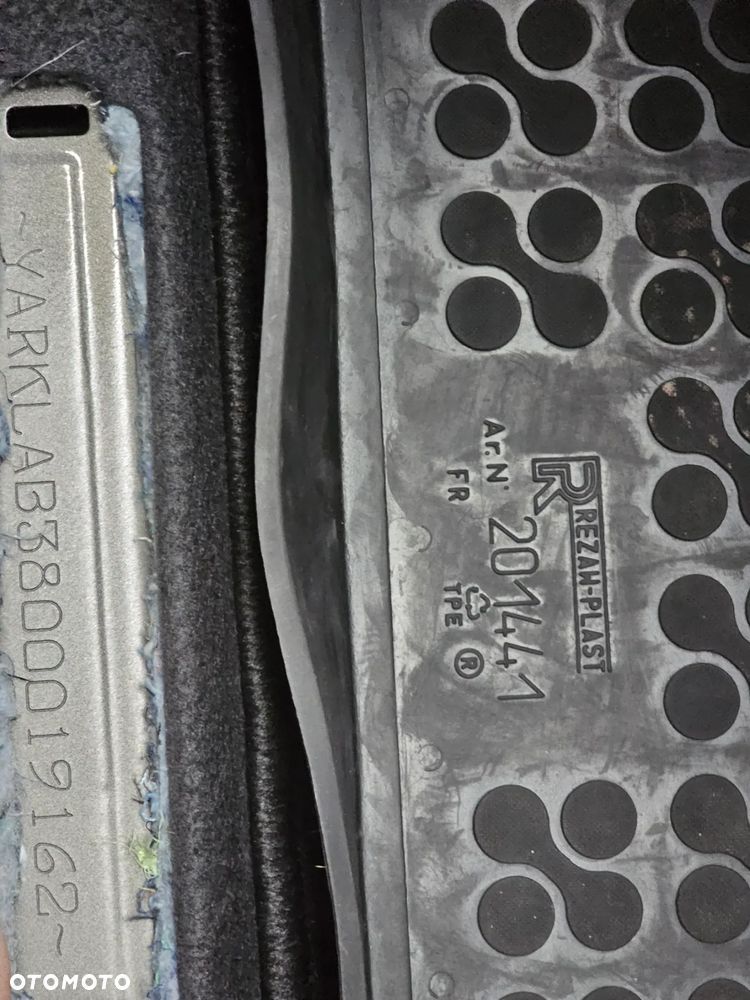 Toyota Yaris 1.0 Comfort - 6