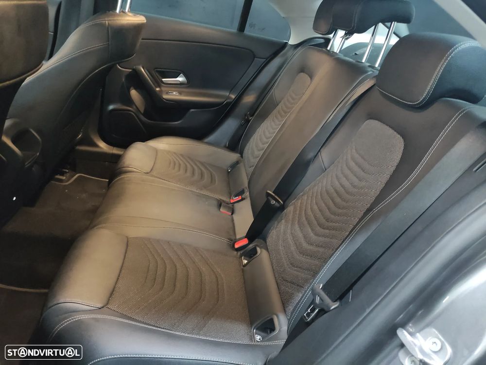 Mercedes-Benz CLA 180 d - 14