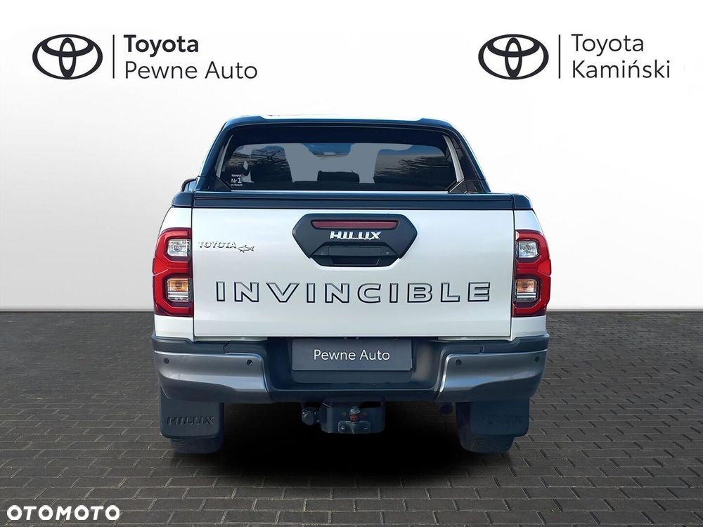Toyota Hilux 2.8 D-4D Double Cab Invincible 4x4 - 4