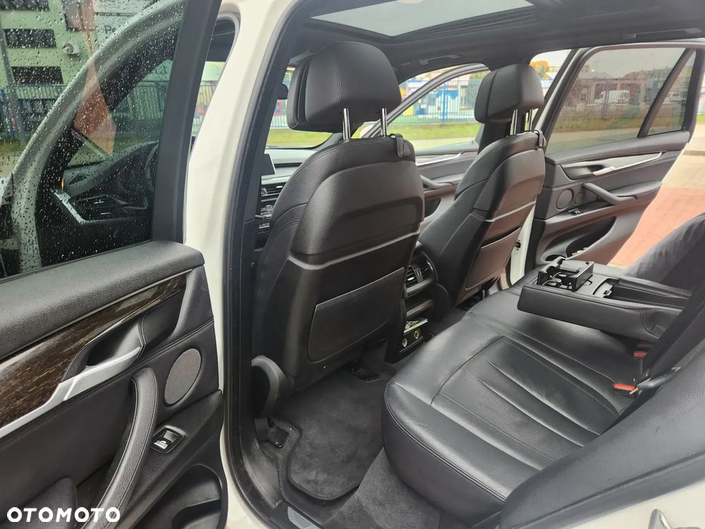 BMW X5 xDrive25d - 13