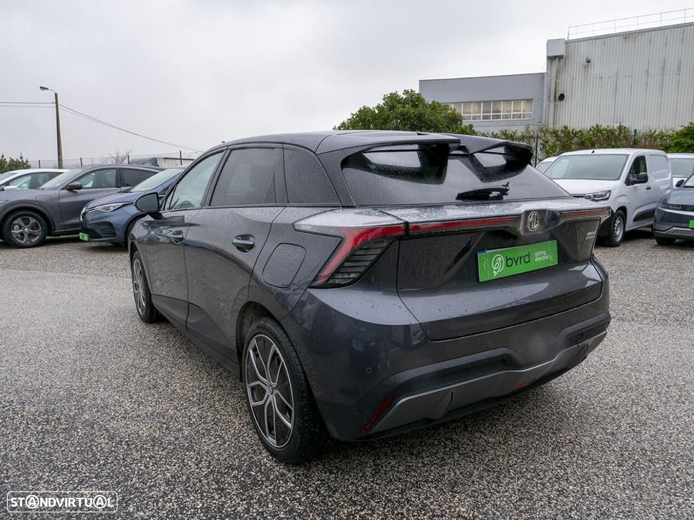 MG MG4 77 kWh Extended Range Luxury - 10